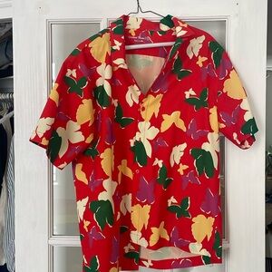 Outdoor Voices Men’s Medium Camp Shirt. Multicolored.